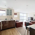 Hare Hideaway - 200m From Minster شقة يورك