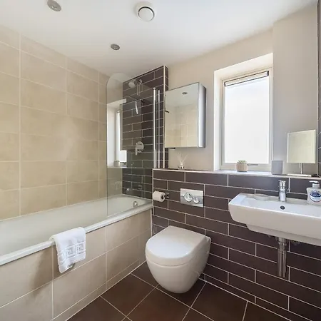 Hare Hideaway - 200m From Minster