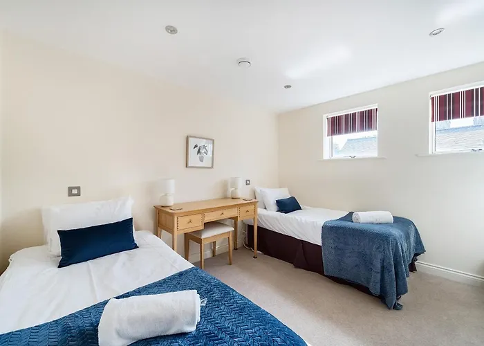 Hare Hideaway - 200m From Minster