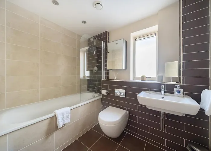 Hare Hideaway - 200m From Minster